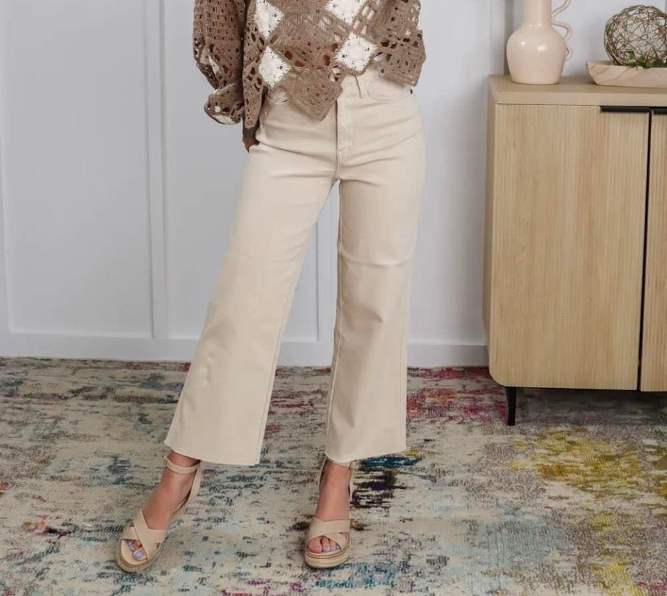 Judy Blue Cropped Denim Jeans