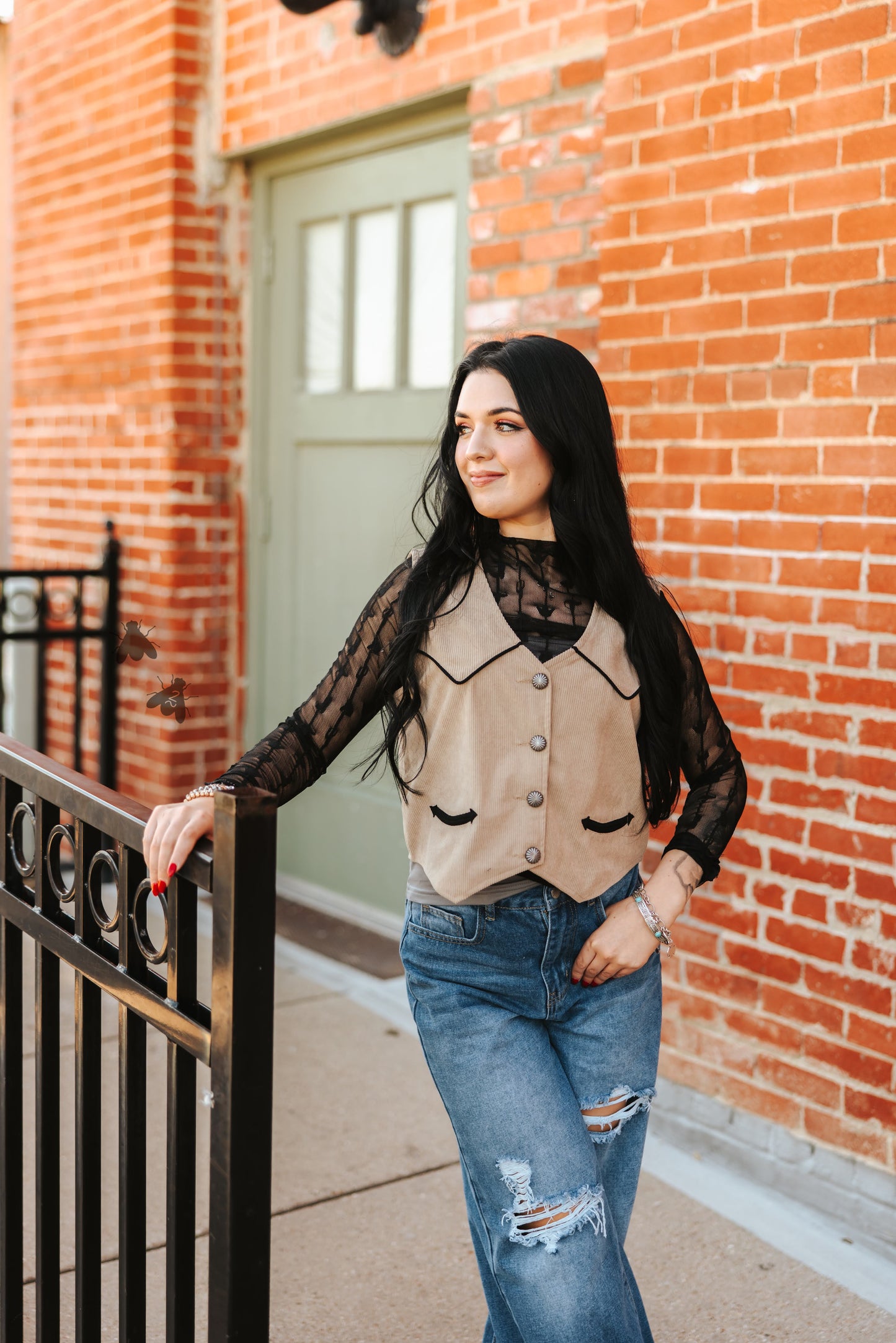 Coyote Ridge Vest - Dust