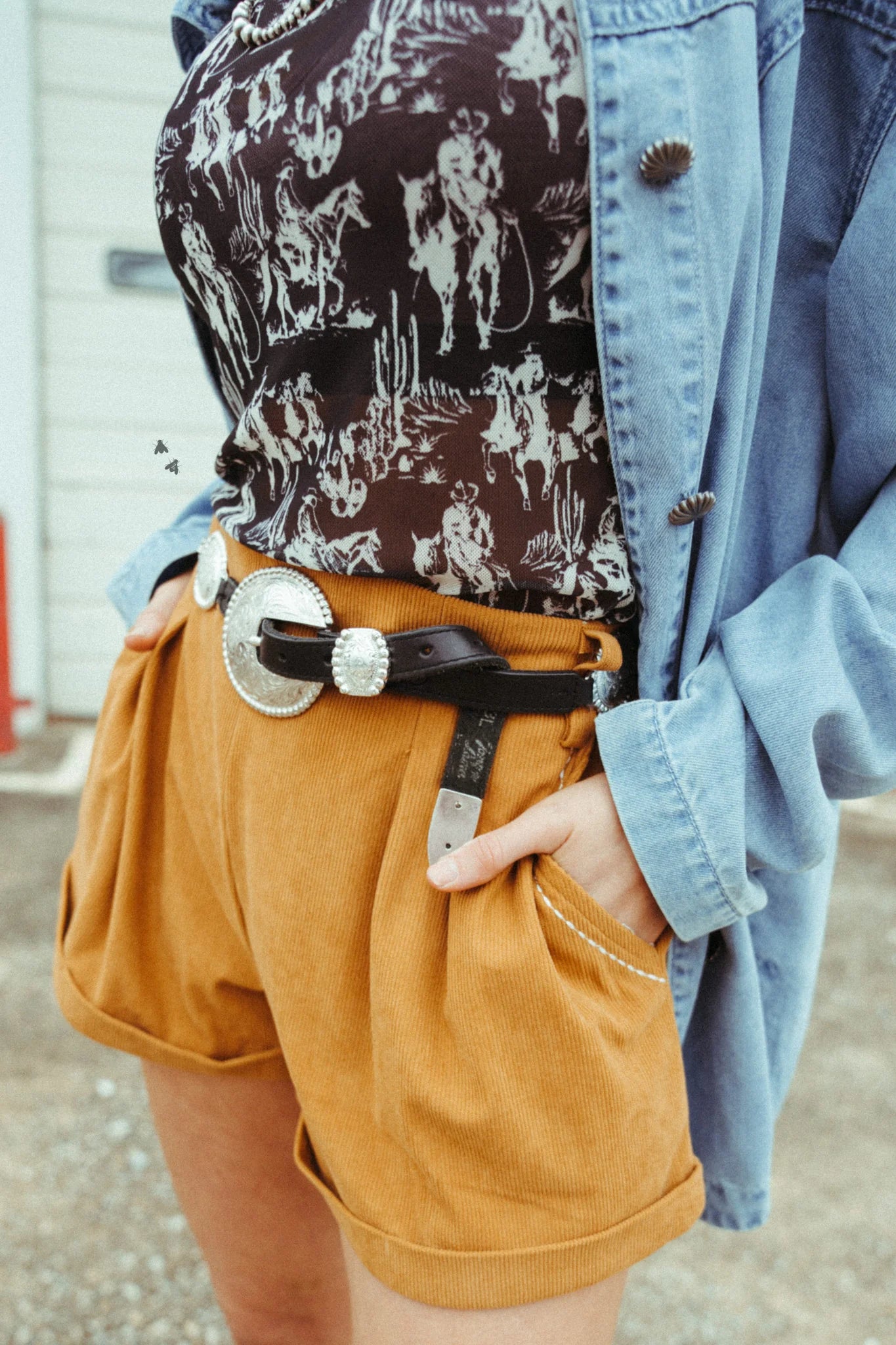 Buckstitch Queens - Saddle