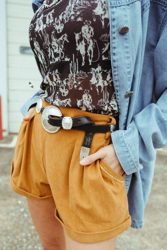 Buckstitch Queens - Saddle